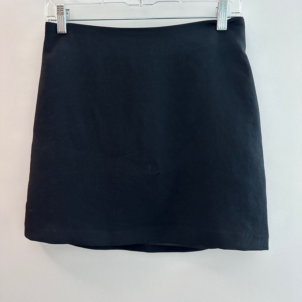 Aritzia Black Skirt, Size 4